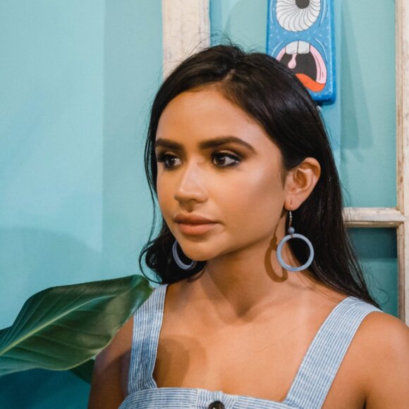 173 TAGUA Ring of Life Sustainable Vegan Ivory Dangle Hoop Earrings Periwinkle - Picture 4 of 4